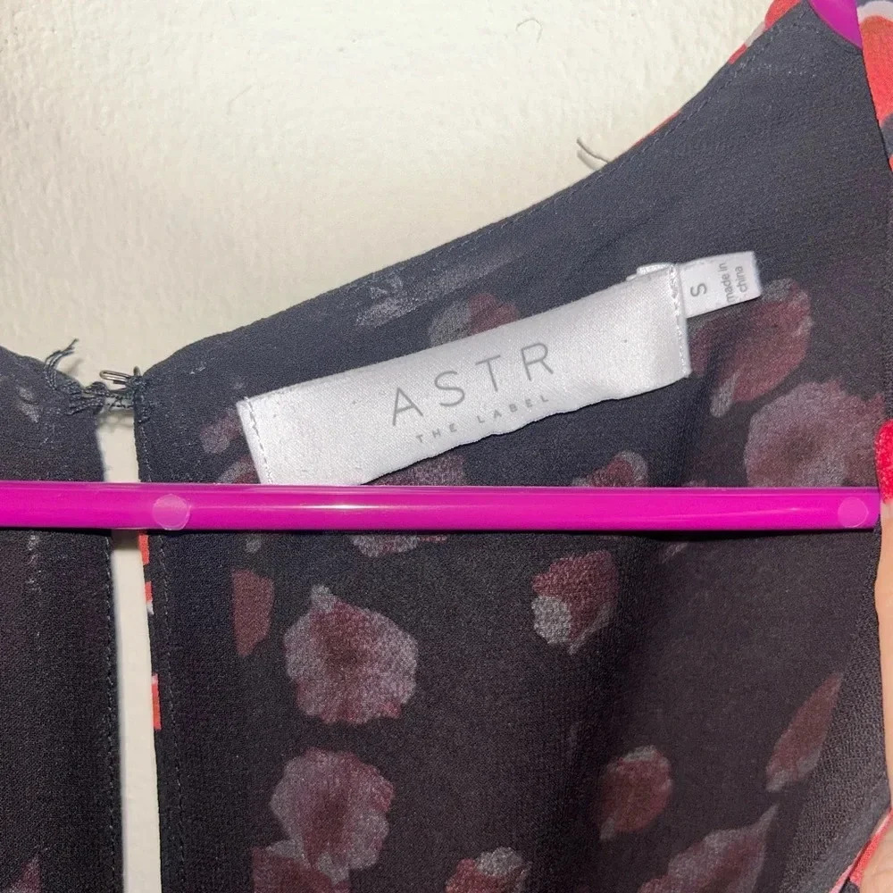 Size small flowered cocktail dress - Picture 6 of 9